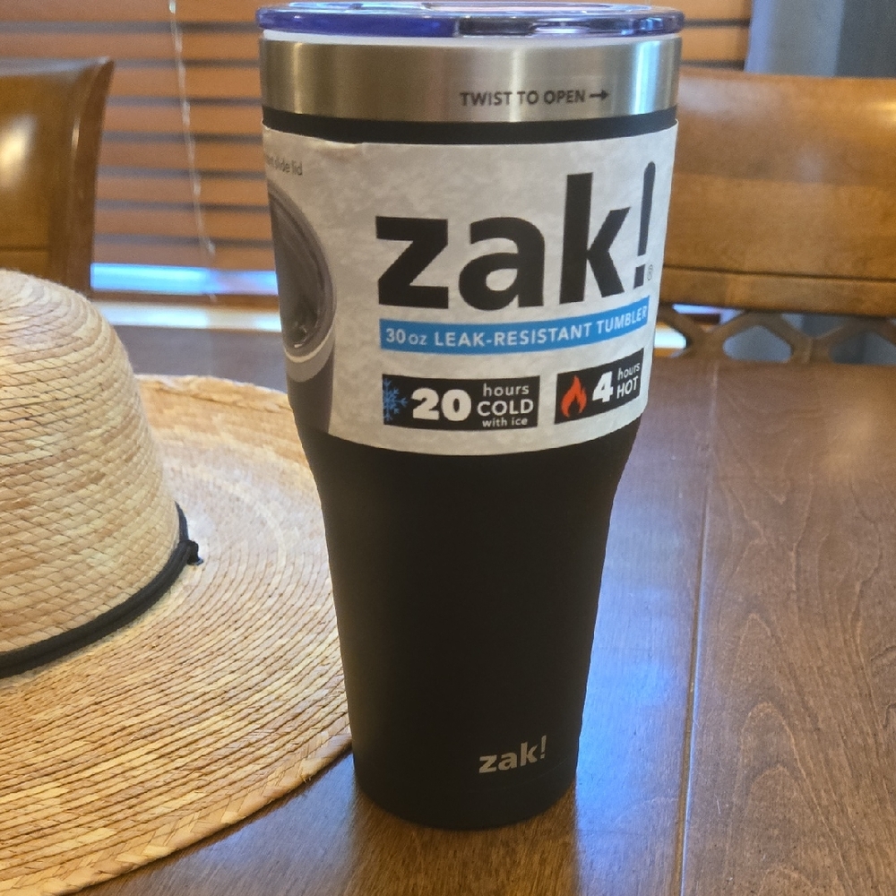 Black Leak-Resistant Tumbler
